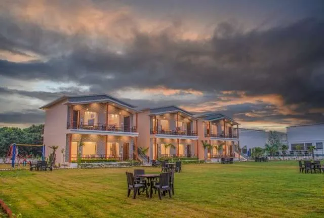 Green Retreat Resort.